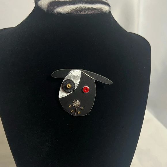 Unique Dog Pin Brooch Vintage Mutli Texture Piece - Picture 8 of 8